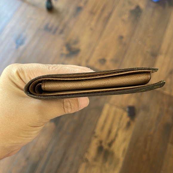 ❌sold❌ Louis Vuitton mens wallet l date code CA0976 - Picture 8 of 14